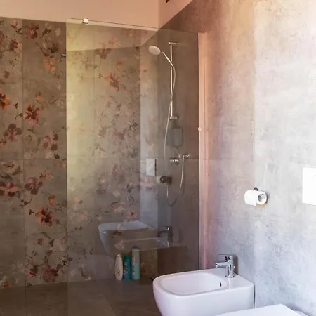 Varenna By Wonderful Italy * Perledo