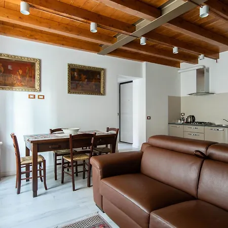 Apartment Varenna By Wonderful Italy Perledo